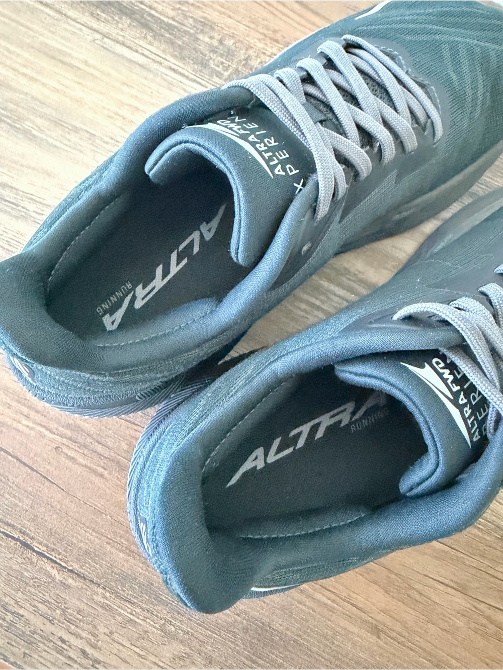 Altra FWD Experience Women's Running Shoes (Size 7) Dark Green Mint Condition - Picture 9 of 11